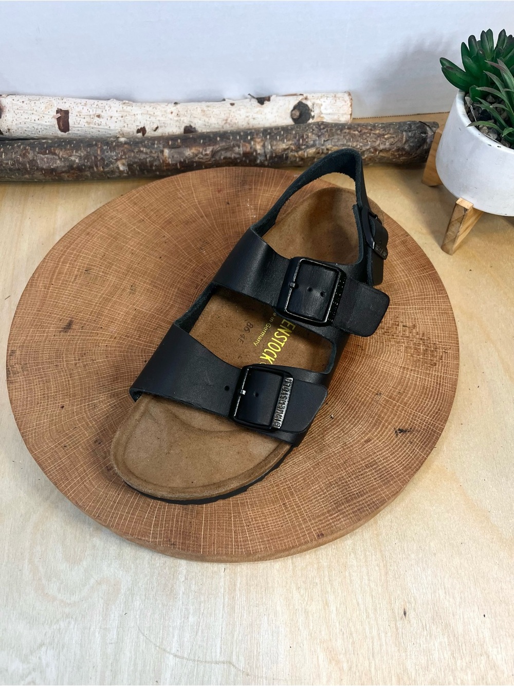 LEFT SHOE ONLY Birkenstock Milano Black Leather Sandal Single Size 38/7-7.5 N
